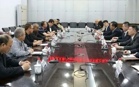 تجربة مباشرة وغامرة! شاهد كيف تفوز شركة FAW Jiefang Power بثقة عملاء جنوب إفريقيا