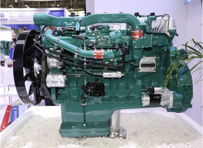 بفضل التكنولوجيا المتطورة وقاعدة جماهيرية واسعة، تُشعل شركة FAW Jiefang Power حماس معرض المحركات الدولية للاحتراق الداخلي!